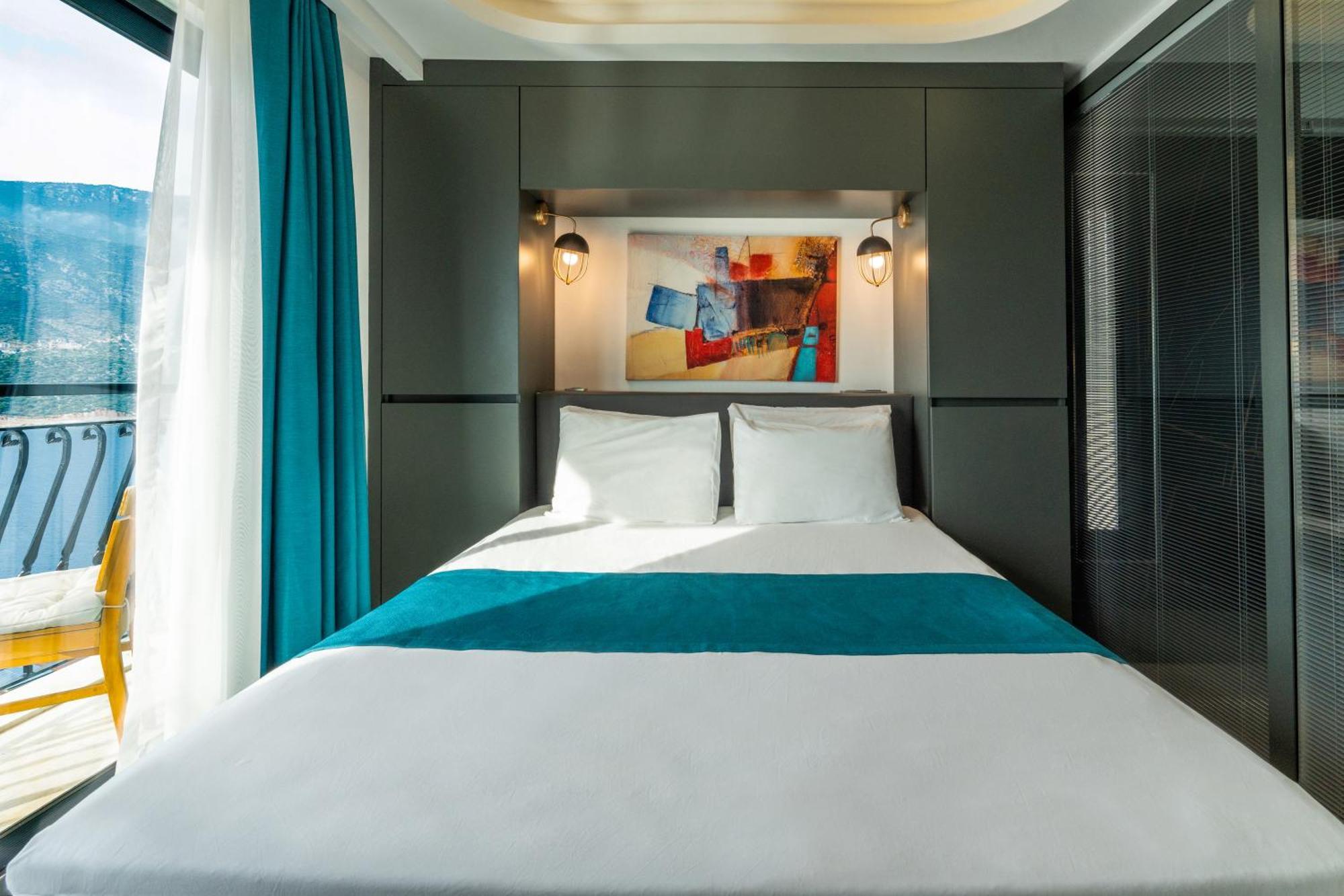 Guemues Yazar Hotel كاس الغرفة الصورة