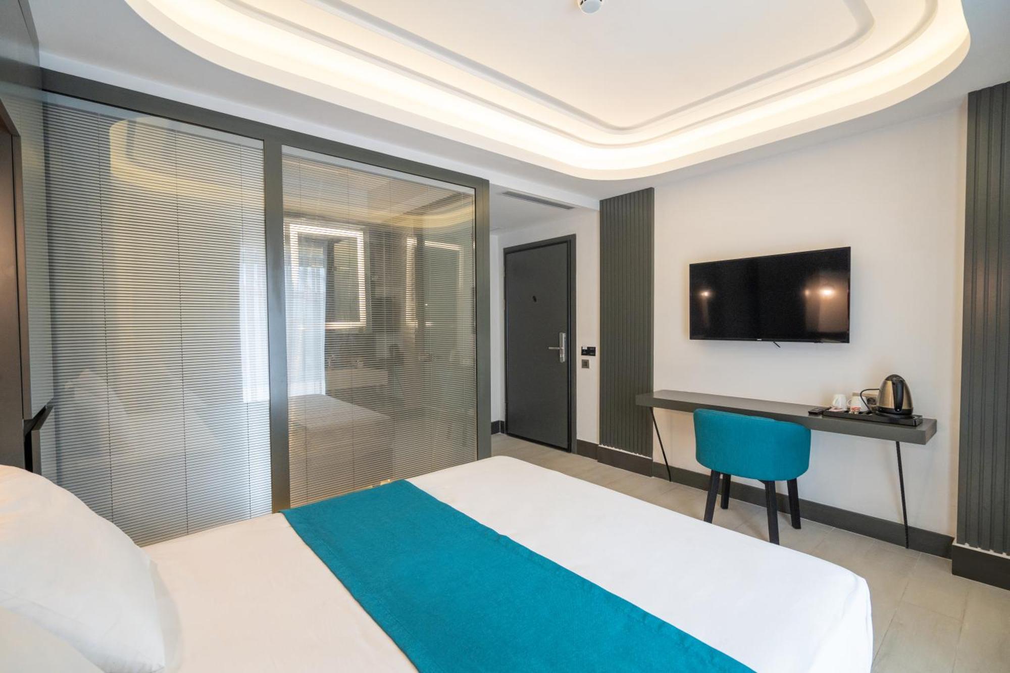 Guemues Yazar Hotel كاس الغرفة الصورة