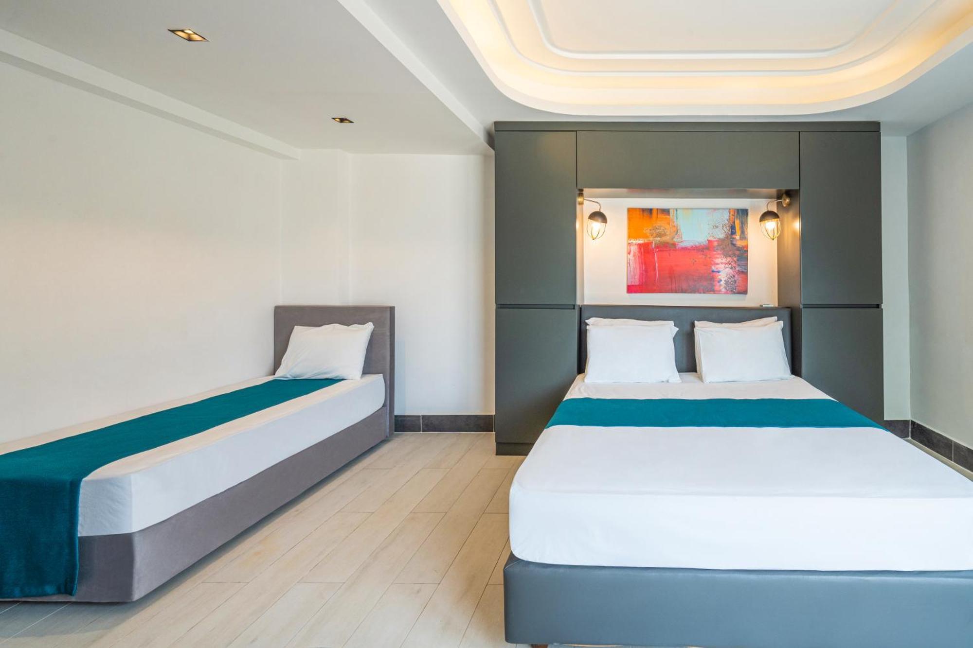 Guemues Yazar Hotel كاس الغرفة الصورة